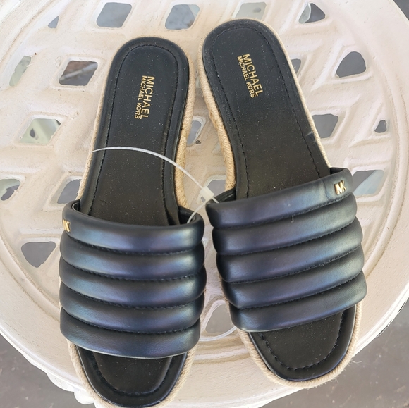 Michael Kors Black Quilted Sandals New - Picture 3 of 8